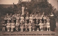 Tamines : écoles Saint Catherine. Classe de maternelle, classe de Sœur Amanda