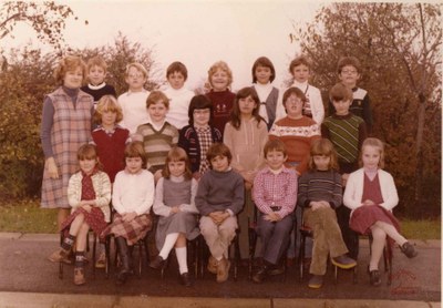 Velaine-sur-Sambre : école communale