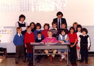 Velaine-sur-Sambre : école communale. Classe de 2ème année