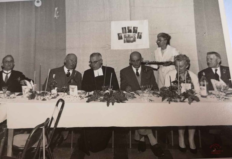Tamines : repas avec directeur de Saint Jean Baptiste