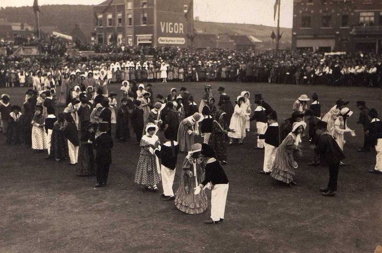 Tamines : fête du centenaire de la Belgique