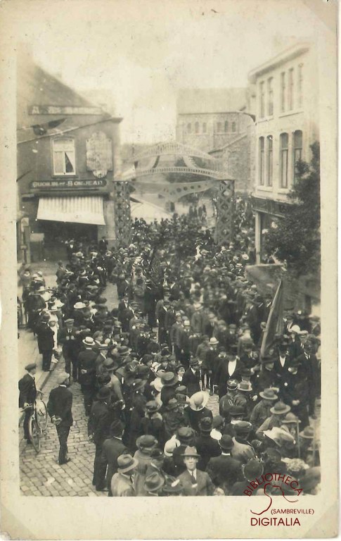 Cérémonie patriotique du 7 septembre 1919 en l'honneur des anciens combattants à Auvelais.