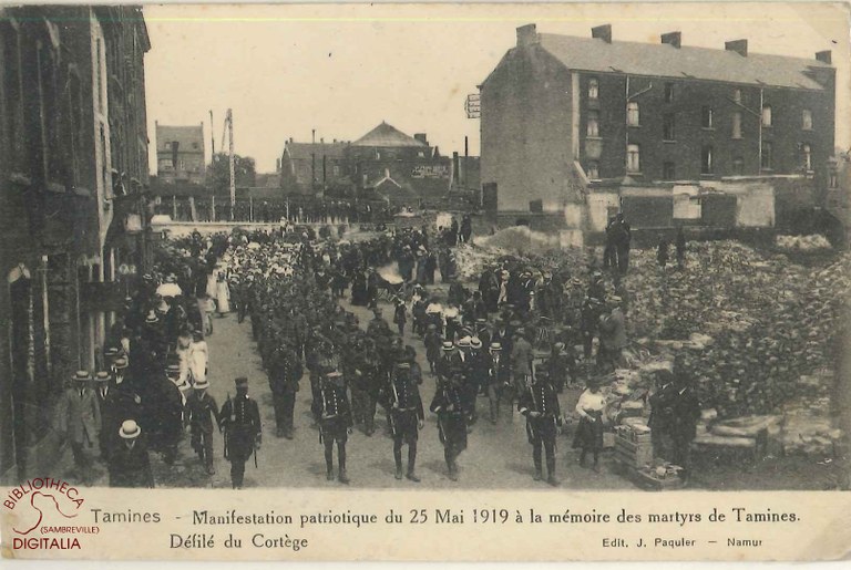 Manifestation patriotique du 25 mai 1919 à la mémoire des martyrs de Tamines. Défilé du cortège
