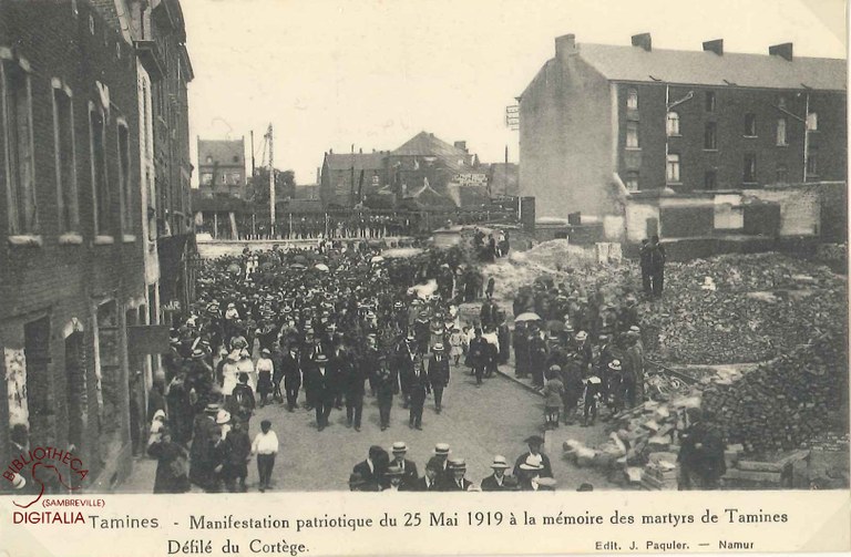 Manifestation patriotique du 25 mai 1919 à la mémoire des martyrs de Tamines. Défilé du cortège