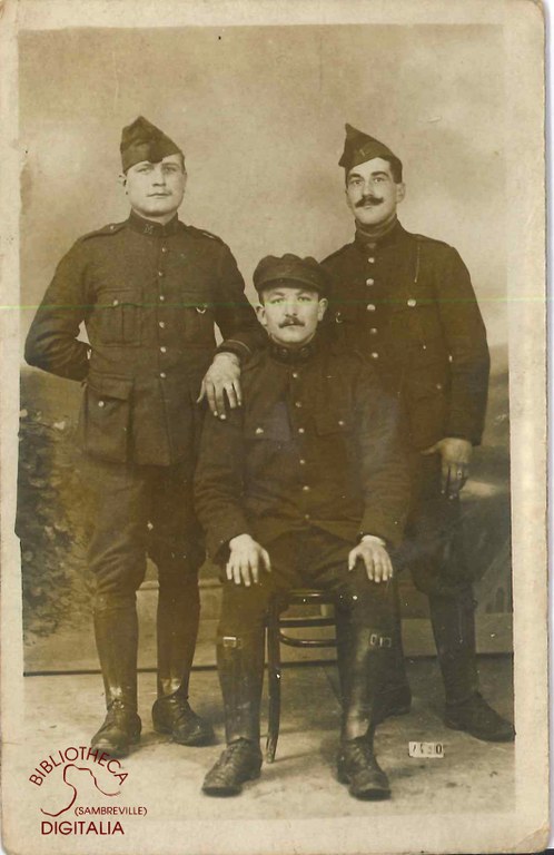 Portrait de trois soldats dont le Caporal Nestor DURVIAUX