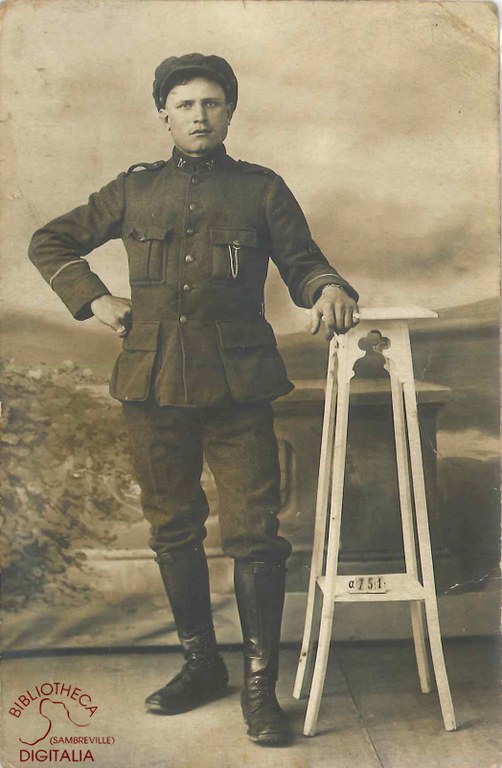 Portrait du Caporal Nestor DURVIAUX de l'armée Belge en campagne