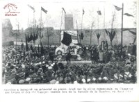 Auvelais a inauguré un mémorial en pierre, érigé sur la place communale, en l'honneur des belges et des 962 français tombés lors de la bataille de la Sambre, en août 1914.