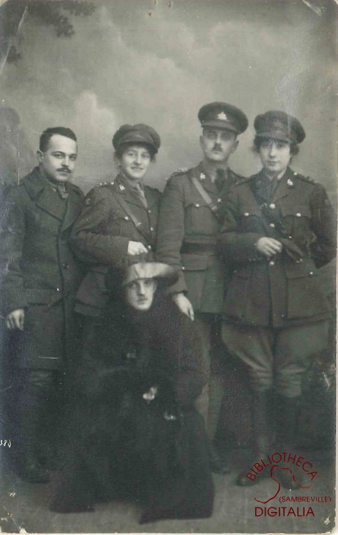 Soldats alliés canadiens en garnison à Auvelais en 1918-1919