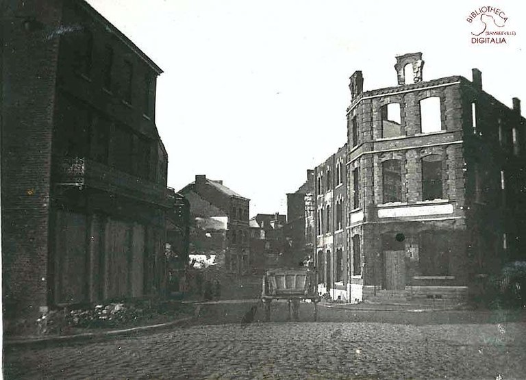 Tamines rue en ruine, photographie prise depuis la Gare