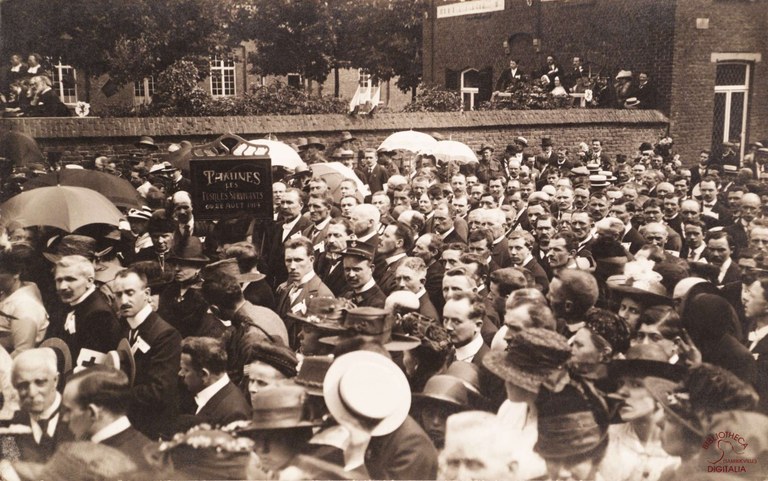Tamines : Commémorations ,  avec les fusillés survivants du 22 août 1914