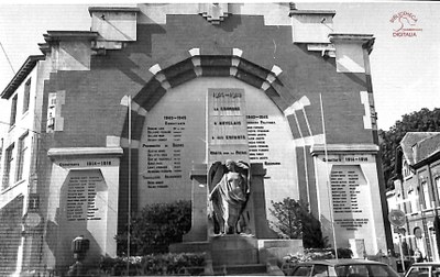 Auvelais Monument dédié aux 2 premières guerres localisé ruelle au monument