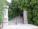 Auvelais : entrée du cimetière des français
