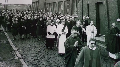 Moignelée : procession