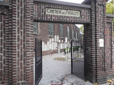 Entrée du cimetière des fusillés de Tamines (Place Saint Martin)