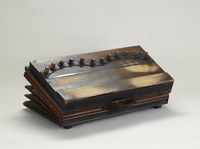 VASSART Théodore (Jemeppe sur Sambre 1893 - Auvelais 1948) : facteur d'accordéon