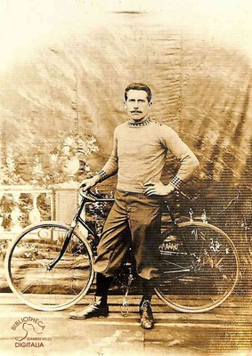 Falisolle : cycliste (nom et année inconnus pour le moment)