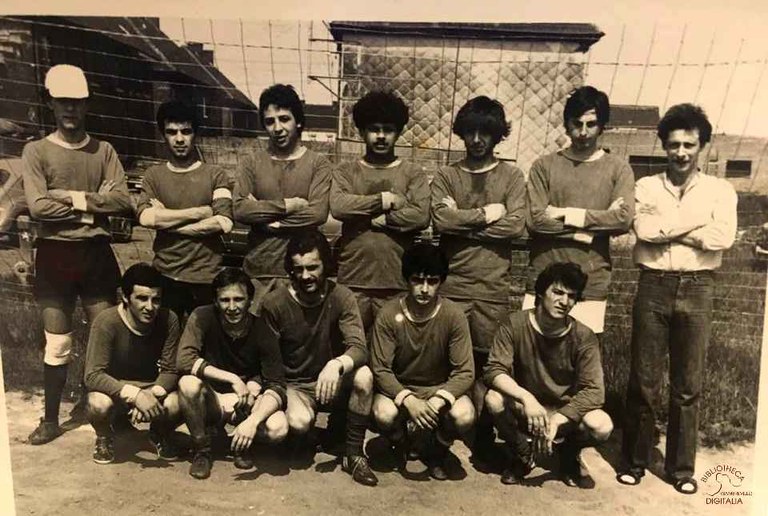Moignelée : équipe de footballeurs (de la la nouvelle cité de Moignelée ?)