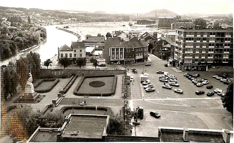 Tamines : vue aérienne de la place Saint Martin